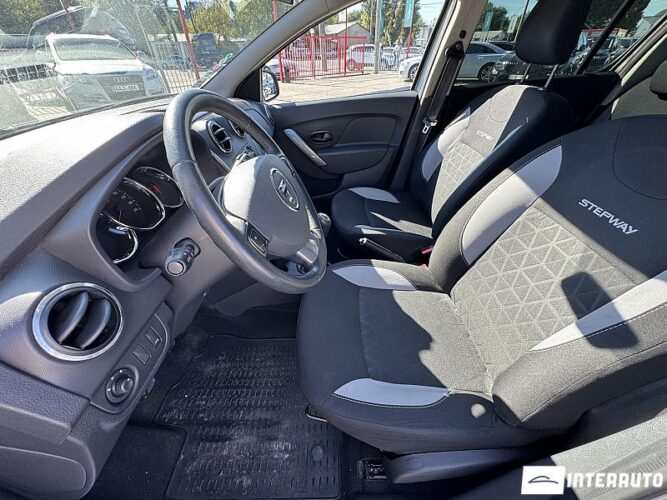 Dacia Sandero Stepway 35 interauto-car