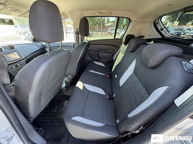 Dacia Sandero Stepway 47 interauto-car