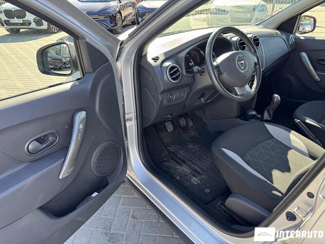 Dacia Sandero Stepway 34 interauto-car
