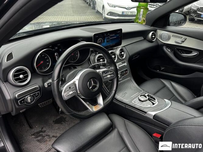 Mercedes C 300 36 interauto-car
