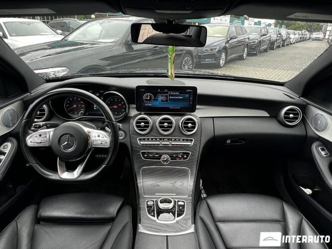 Mercedes C 300 41 interauto-car
