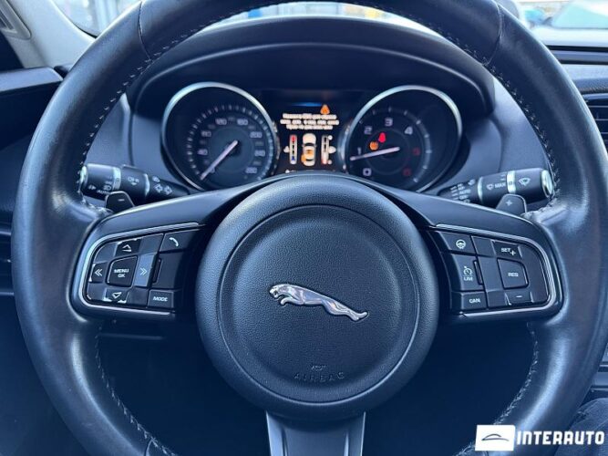 Jaguar XE 46 interauto-car