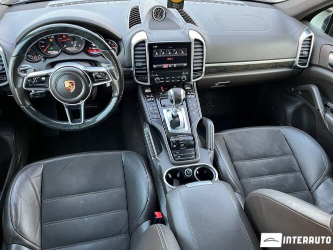 Porsche Cayenne 39 interauto-car