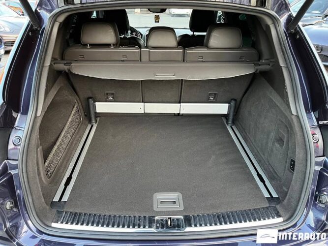 Porsche Cayenne 53 interauto-car