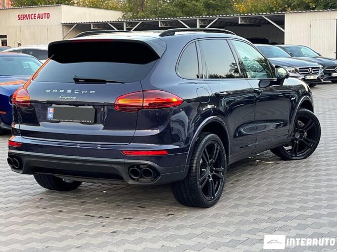 Porsche Cayenne 36 interauto-car