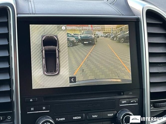 Porsche Cayenne 45 interauto-car