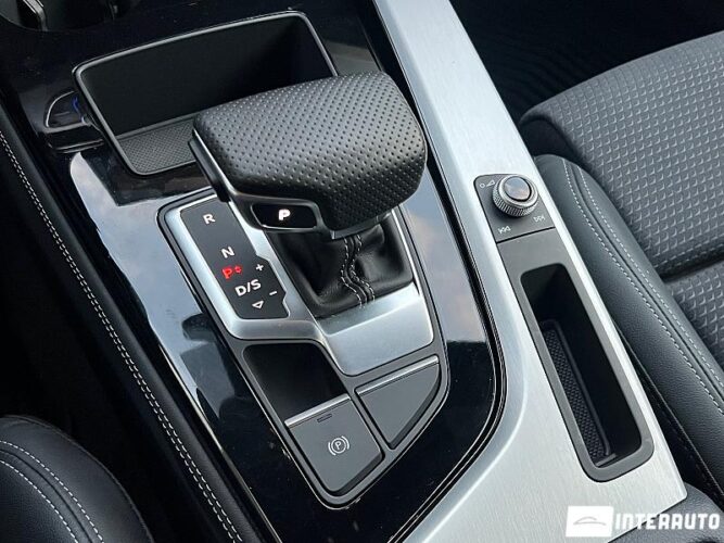 Audi A4 45 interauto-car