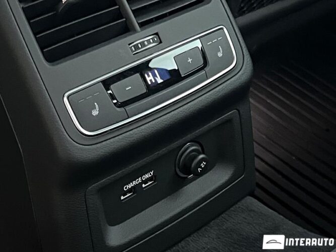 Audi A4 47 interauto-car