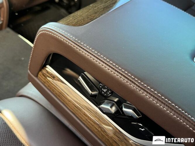 BMW 750 61 interauto-car