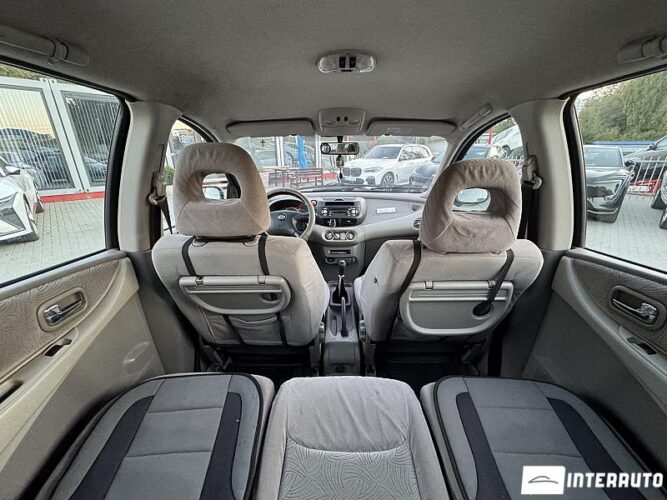 Nissan Almera Tino 51 interauto-car