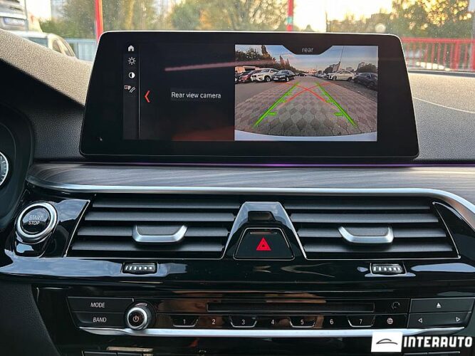 BMW 530e 42 interauto-car