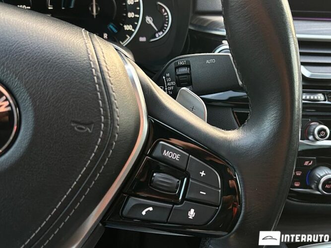 BMW 530e 40 interauto-car