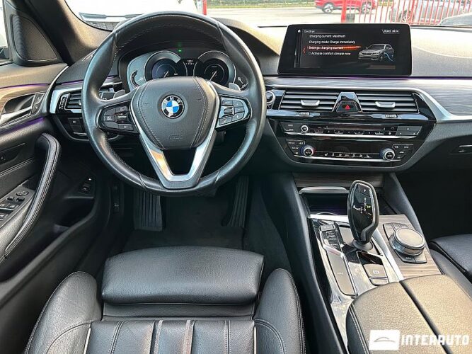 BMW 530e 37 interauto-car