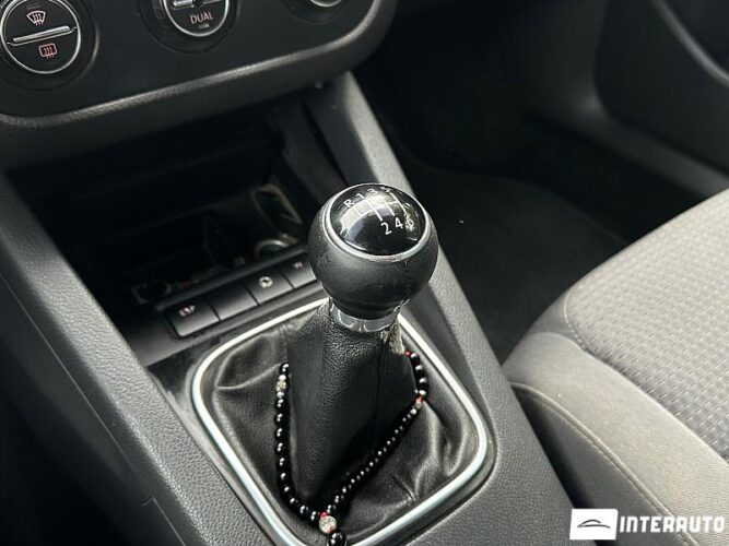 Volkswagen Golf GT 42 interauto-car