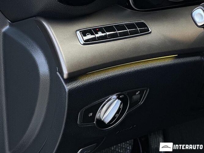 Mercedes E 220 43 interauto-car