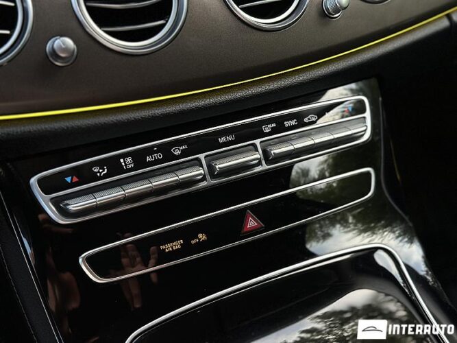Mercedes E 220 48 interauto-car