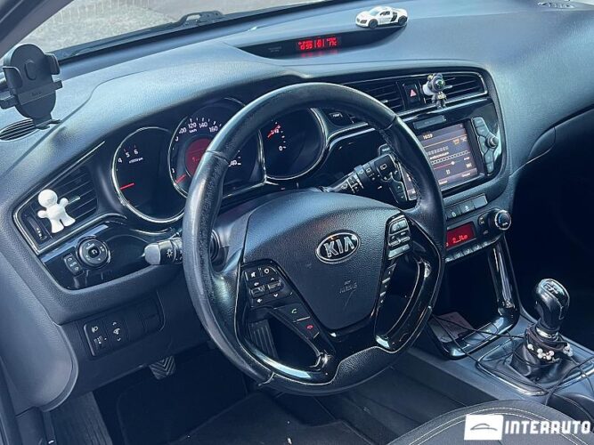 Kia Ceed 31 interauto-car