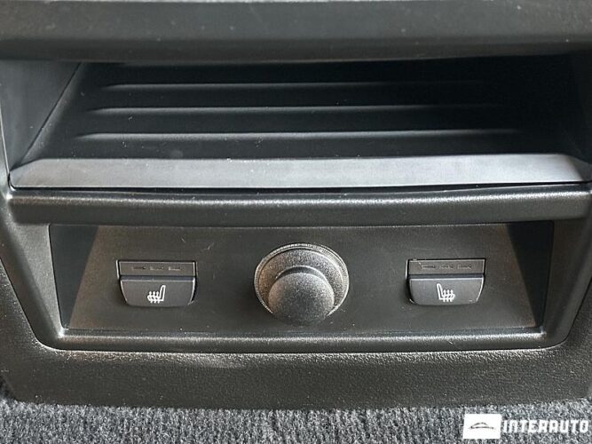 BMW X5 3.0D 44 interauto-car