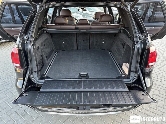 BMW X5 3.0D 52 interauto-car
