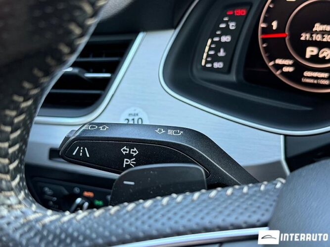 Audi Q7 62 interauto-car