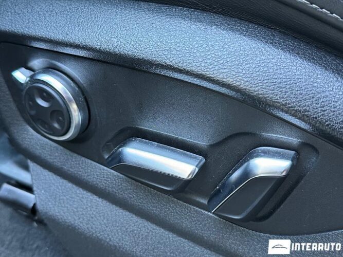 Audi Q7 68 interauto-car