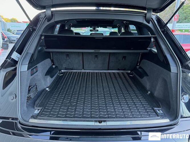 Audi Q7 58 interauto-car