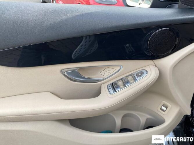 Mercedes GLC 300de Coupe 36 interauto-car