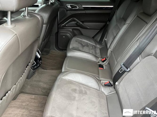 Porsche Cayenne 55 interauto-car