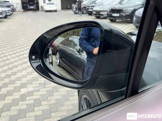 Porsche Cayenne 38 interauto-car