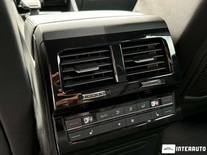 Volkswagen Touareg 53 interauto-car