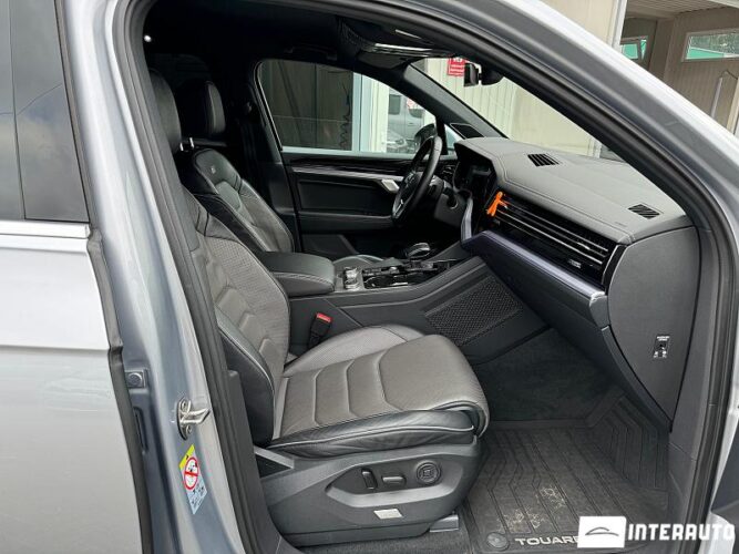 Volkswagen Touareg 42 interauto-car