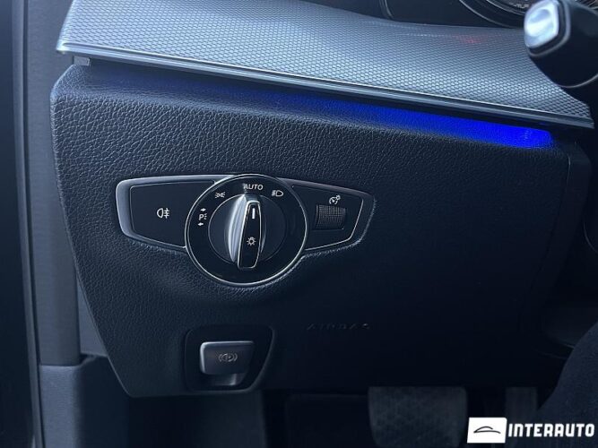 Mercedes E 220 35 interauto-car