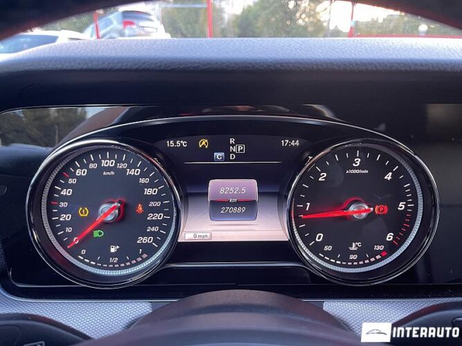 Mercedes E 220 37 interauto-car
