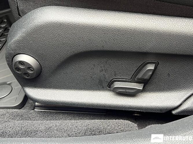 Mercedes E 220 54 interauto-car