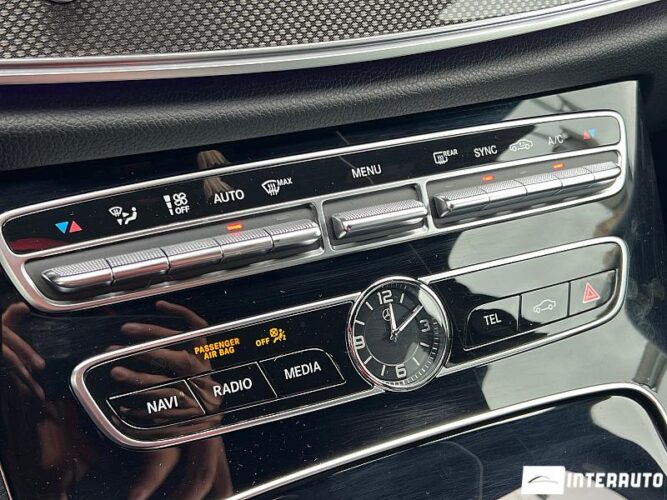 Mercedes E 220 51 interauto-car