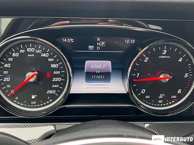 Mercedes E 220 47 interauto-car