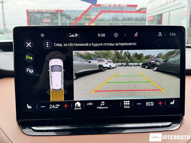 Skoda Enyaq iV 80 52 interauto-car