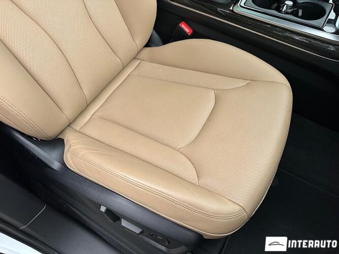 Audi Q7 59 interauto-car