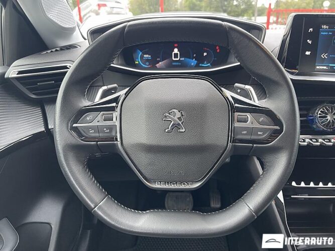 Peugeot 208 36 interauto-car