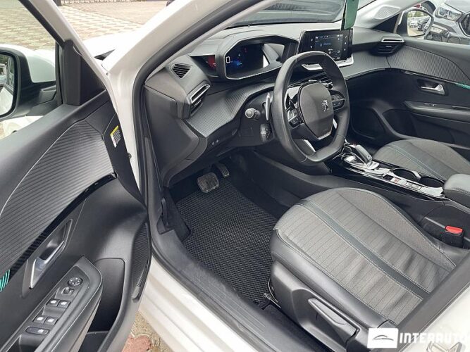 Peugeot 208 34 interauto-car