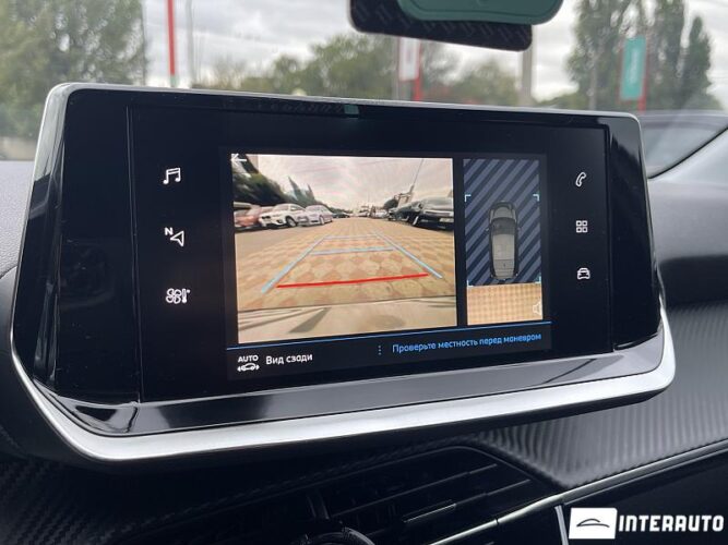 Peugeot 208 38 interauto-car