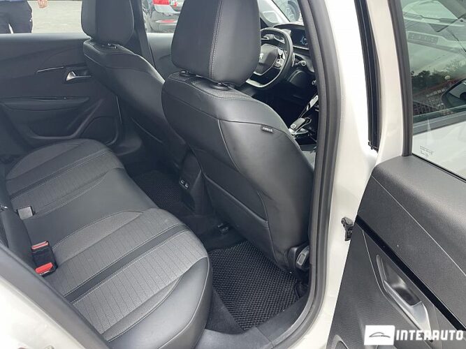 Peugeot 208 43 interauto-car