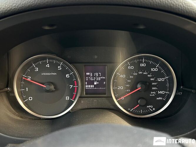 Subaru Crosstrek 38 interauto-car