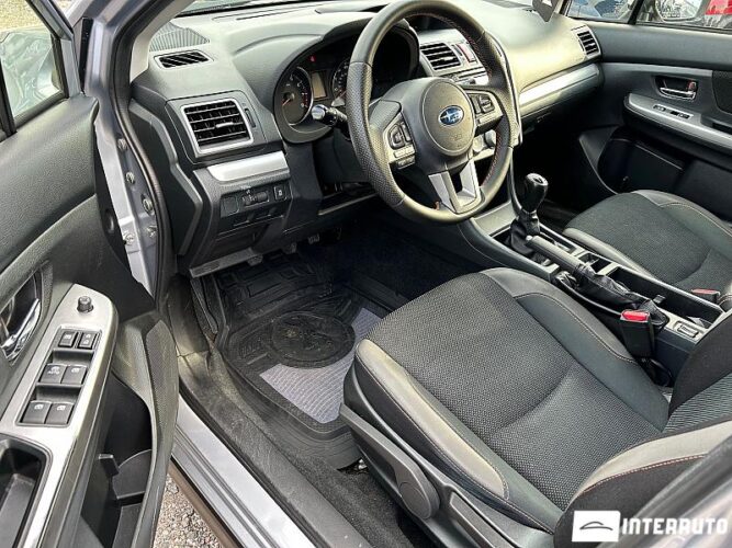 Subaru Crosstrek 32 interauto-car