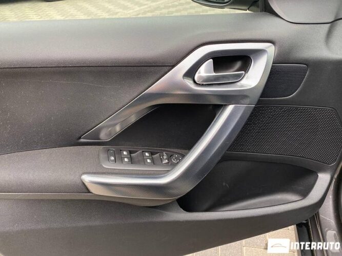 Peugeot 2008 35 interauto-car