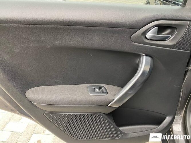 Peugeot 2008 46 interauto-car