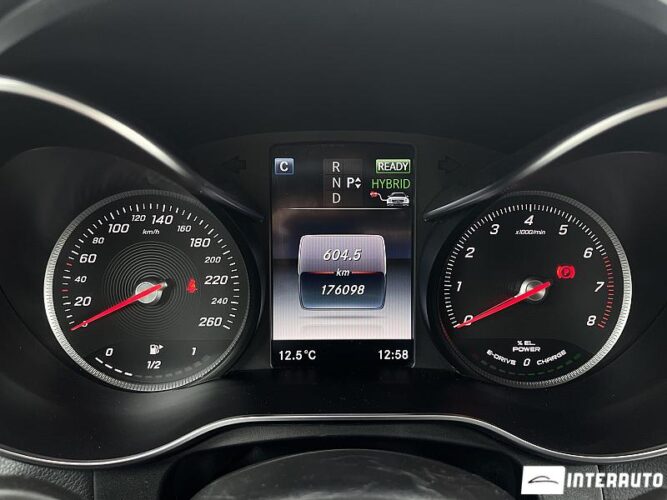 Mercedes GLC 350e 37 interauto-car