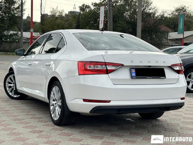 Skoda Superb 35 interauto-car