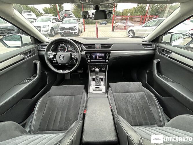 Skoda Superb 42 interauto-car