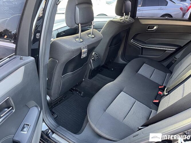 Mercedes E 300h 44 interauto-car